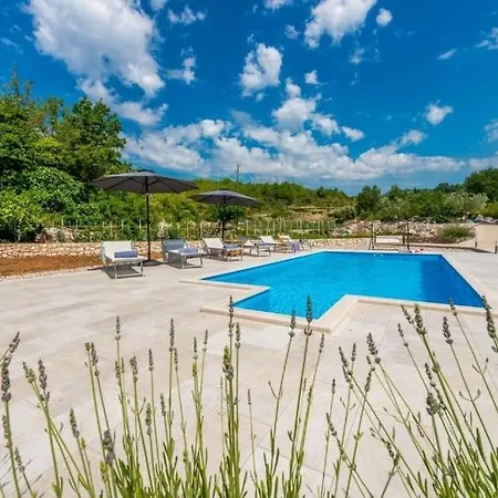 Сasa de vacaciones Family Friendly House With A Swimming Pool Orasac, Dubrovnik - 27837 *