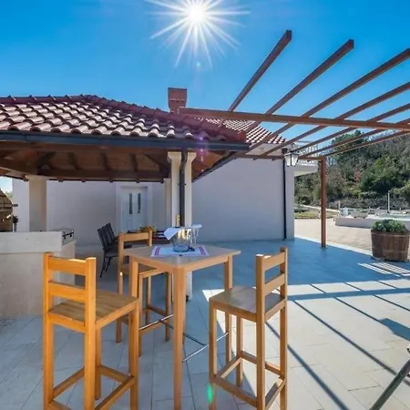 Сasa de vacaciones Family Friendly House With A Swimming Pool Orasac, Dubrovnik - 27837 Orasac