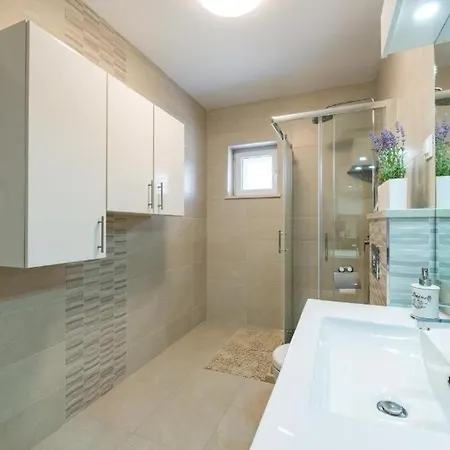 Ferienhaus Family Friendly House With A Swimming Pool Orasac, Dubrovnik - 27837 Orasac