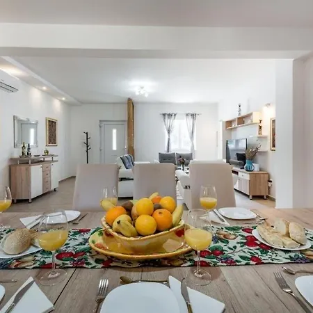 Family Friendly House With A Swimming Pool Orasac, Dubrovnik - 27837 Ferienhaus *