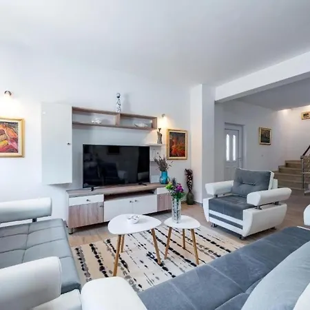 Ferienhaus Family Friendly House With A Swimming Pool Orasac, Dubrovnik - 27837